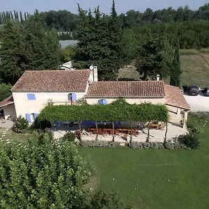 Mas Clement Bed & Breakfast LʼIsle-sur-la-Sorgue